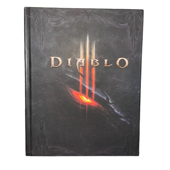 Diablo III Game Guide Collector's Edition Hardcover BradyGames - Picture 3 of 6